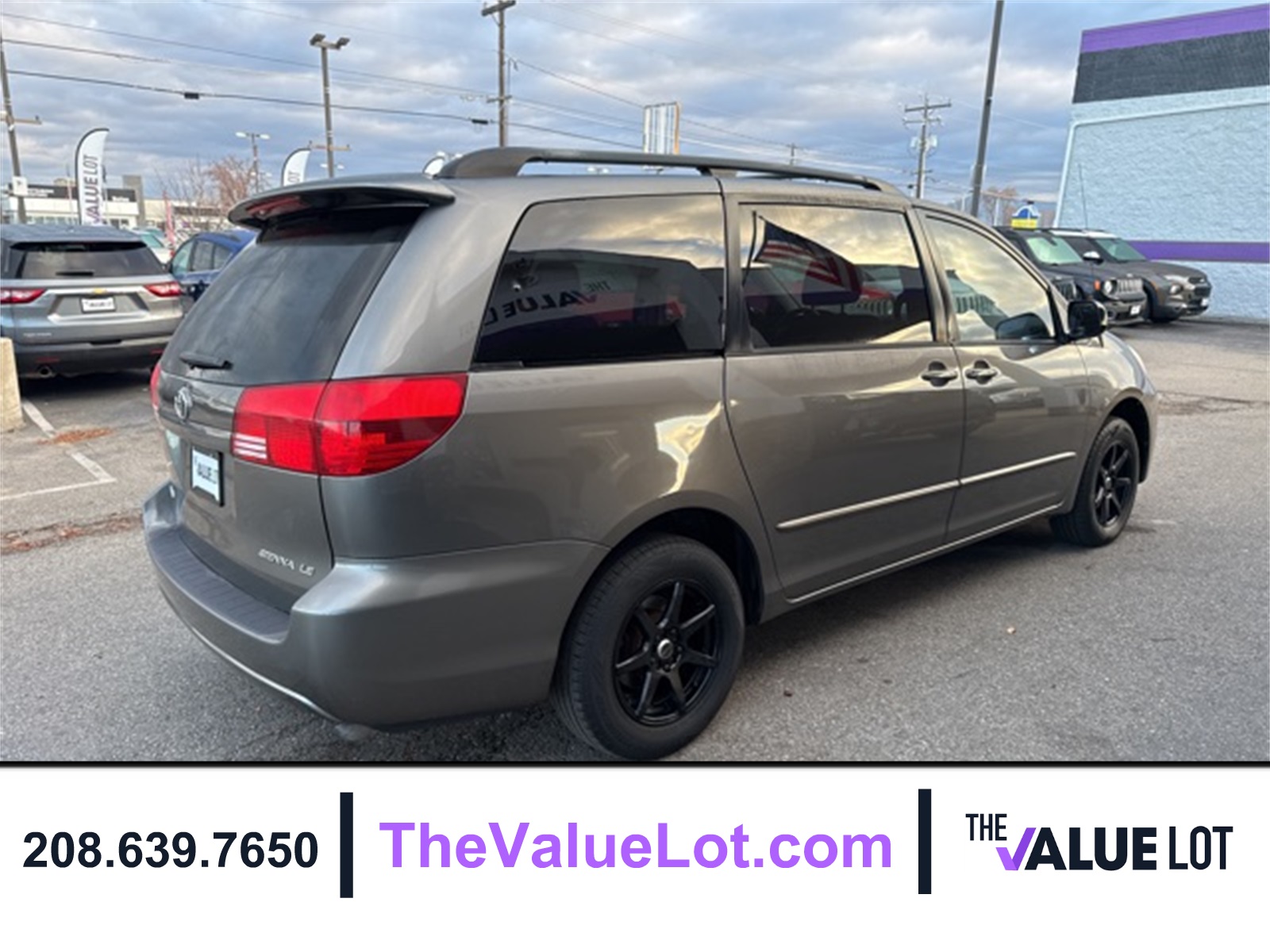 2004 Toyota Sienna CE photo 4