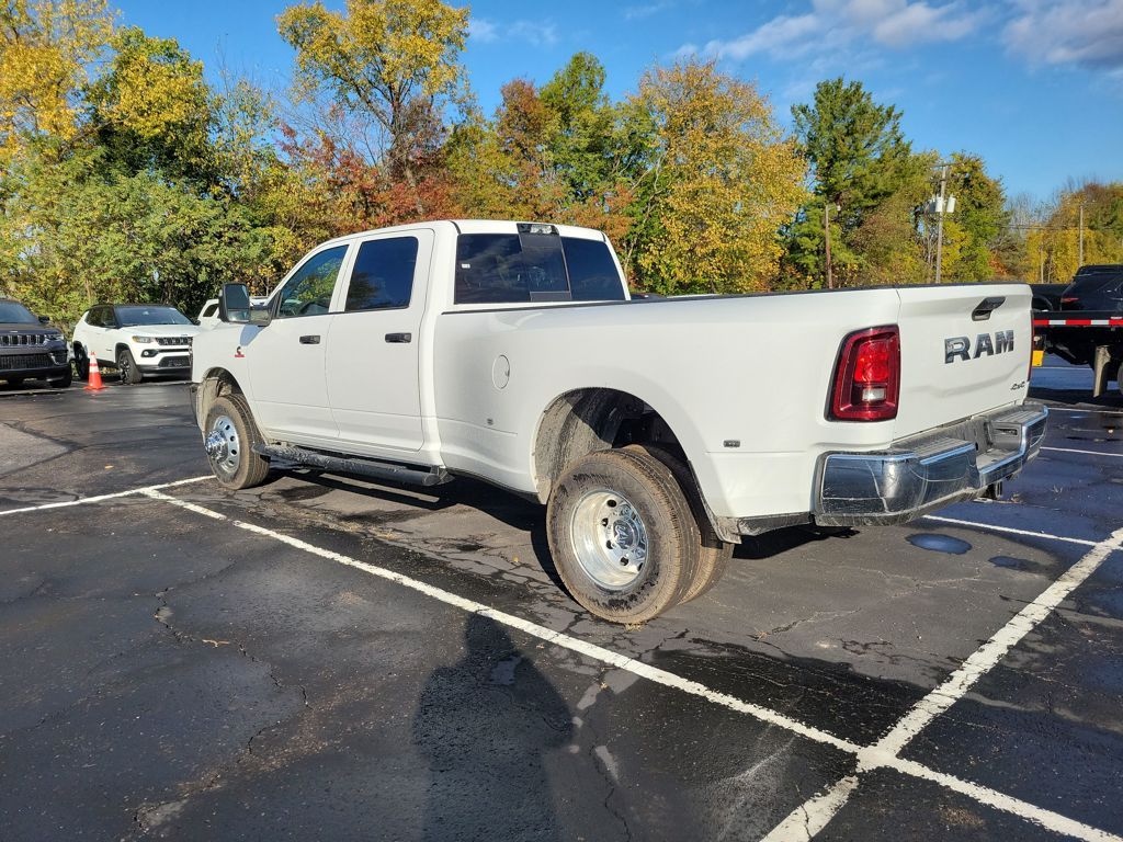 2026 Ram 3500 Tradesman photo 4