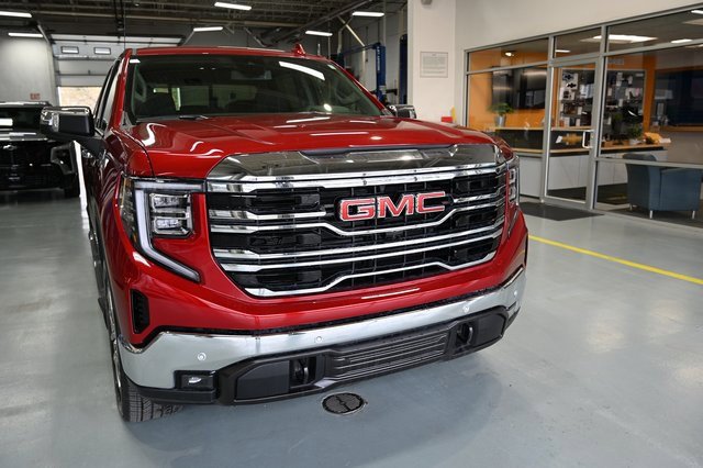 2026 Gmc Sierra 1500 SLT photo 3