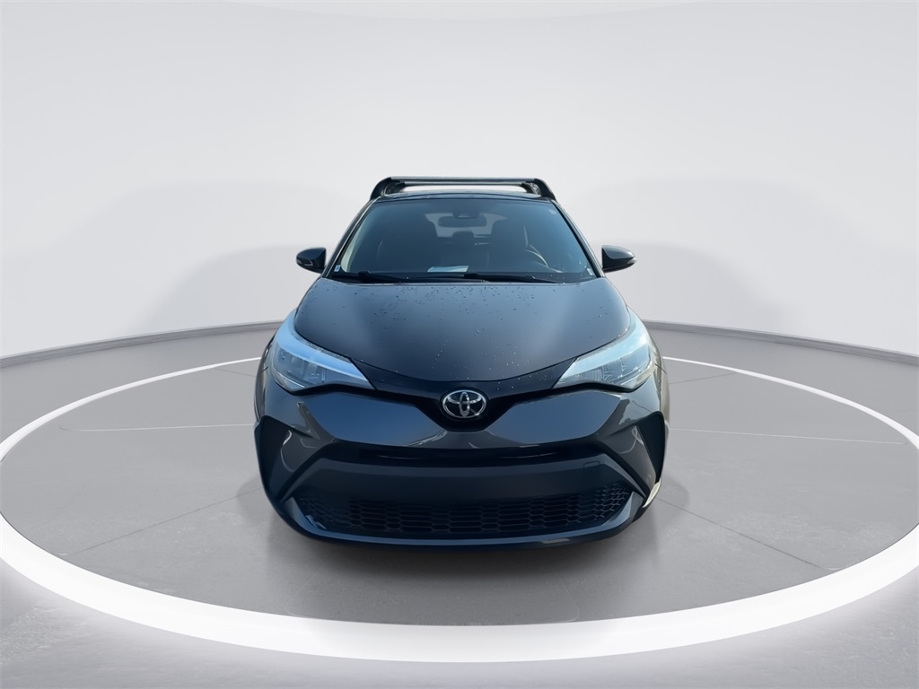 2021 Toyota C-HR LE photo 3