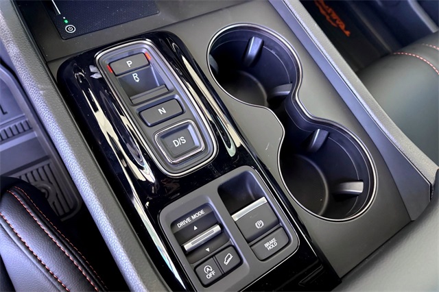 2025 Honda Pilot TrailSport photo 17