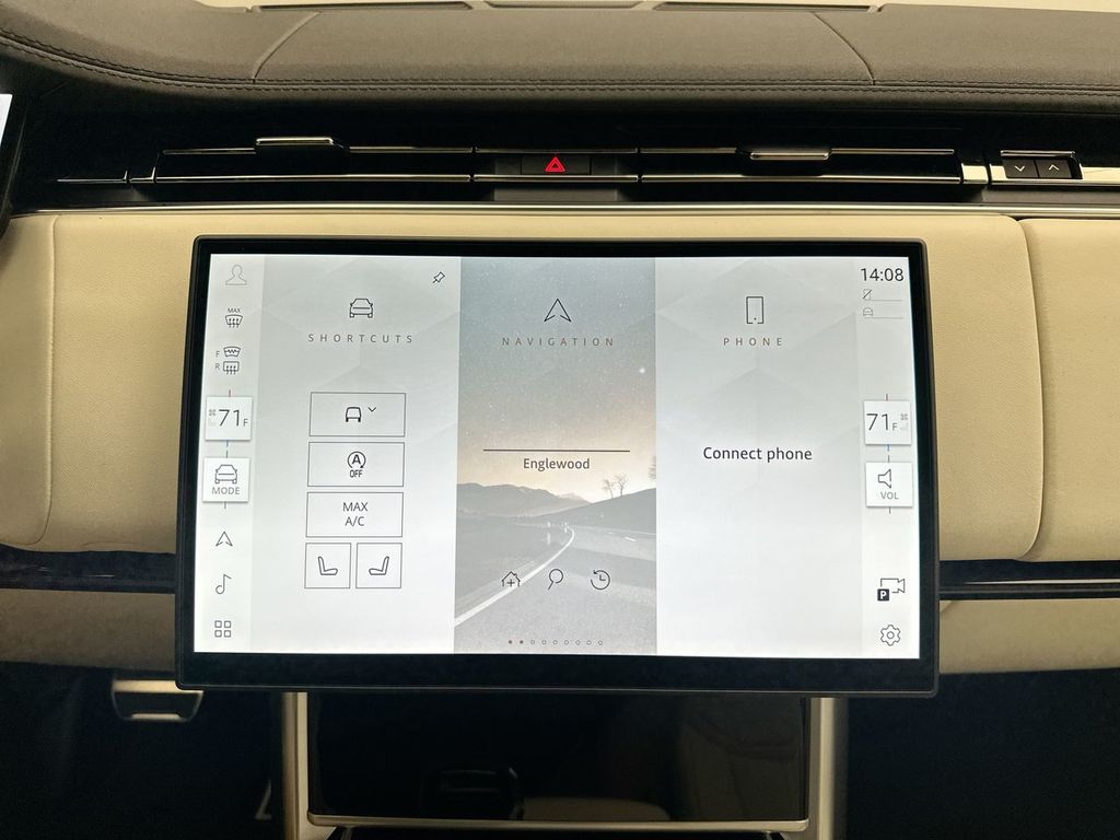 2025 Land Rover Range Rover SE photo 12