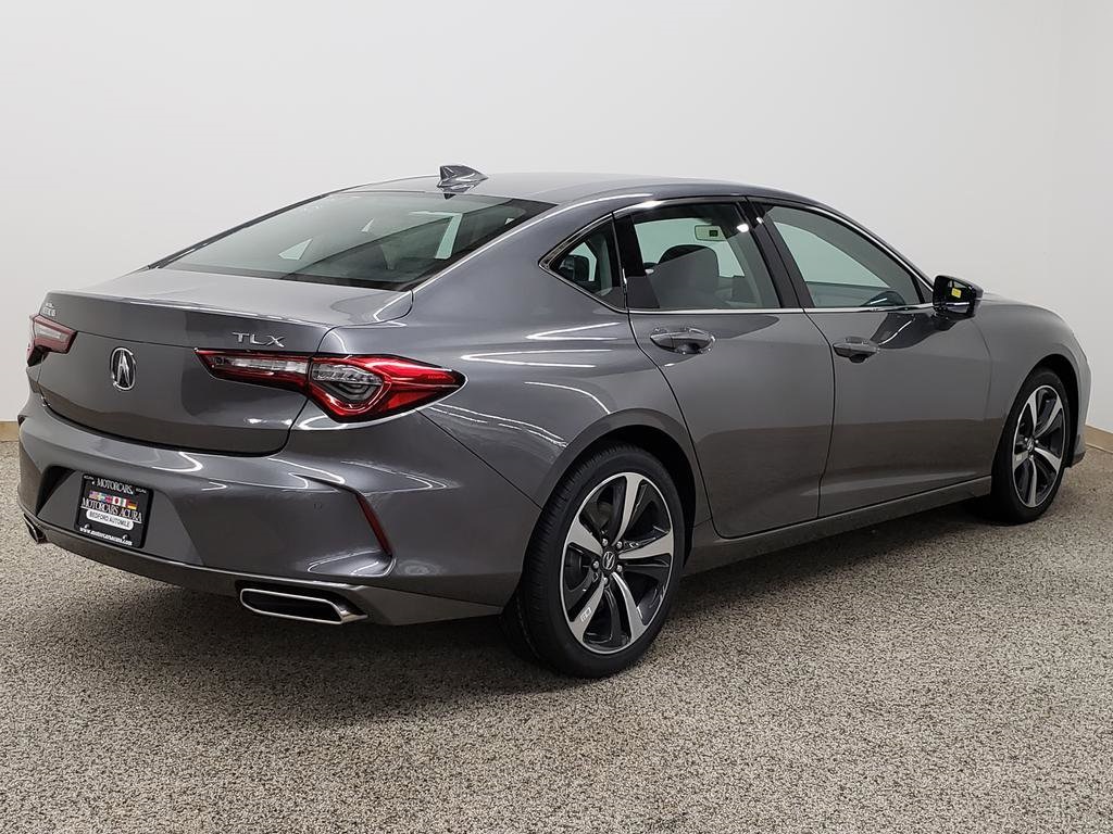 2025 Acura TLX Technology photo 3