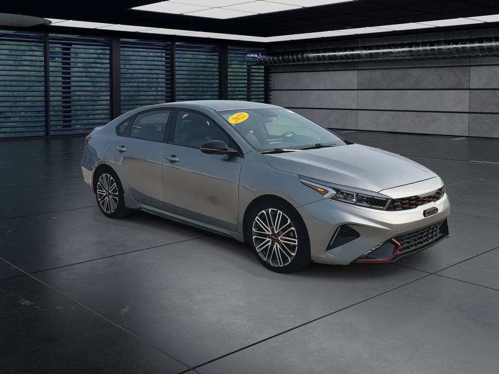 2022 Kia Forte GT photo 2