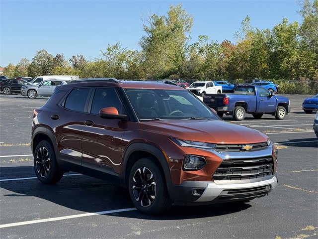 2021 Chevrolet Trailblazer LT photo 3
