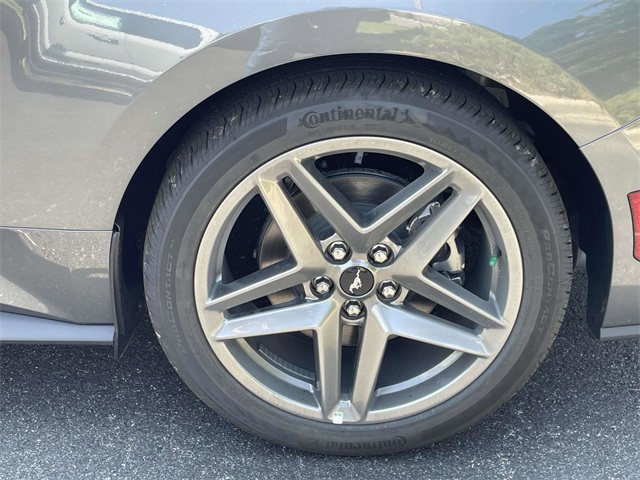 2025 Ford Mustang EcoBoost Premium photo 5