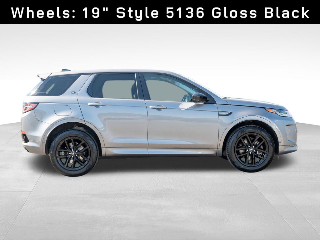 2024 Land Rover Discovery Sport S photo 8