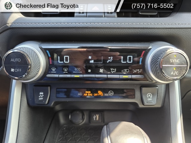 2023 Toyota RAV4 XLE Premium photo 16