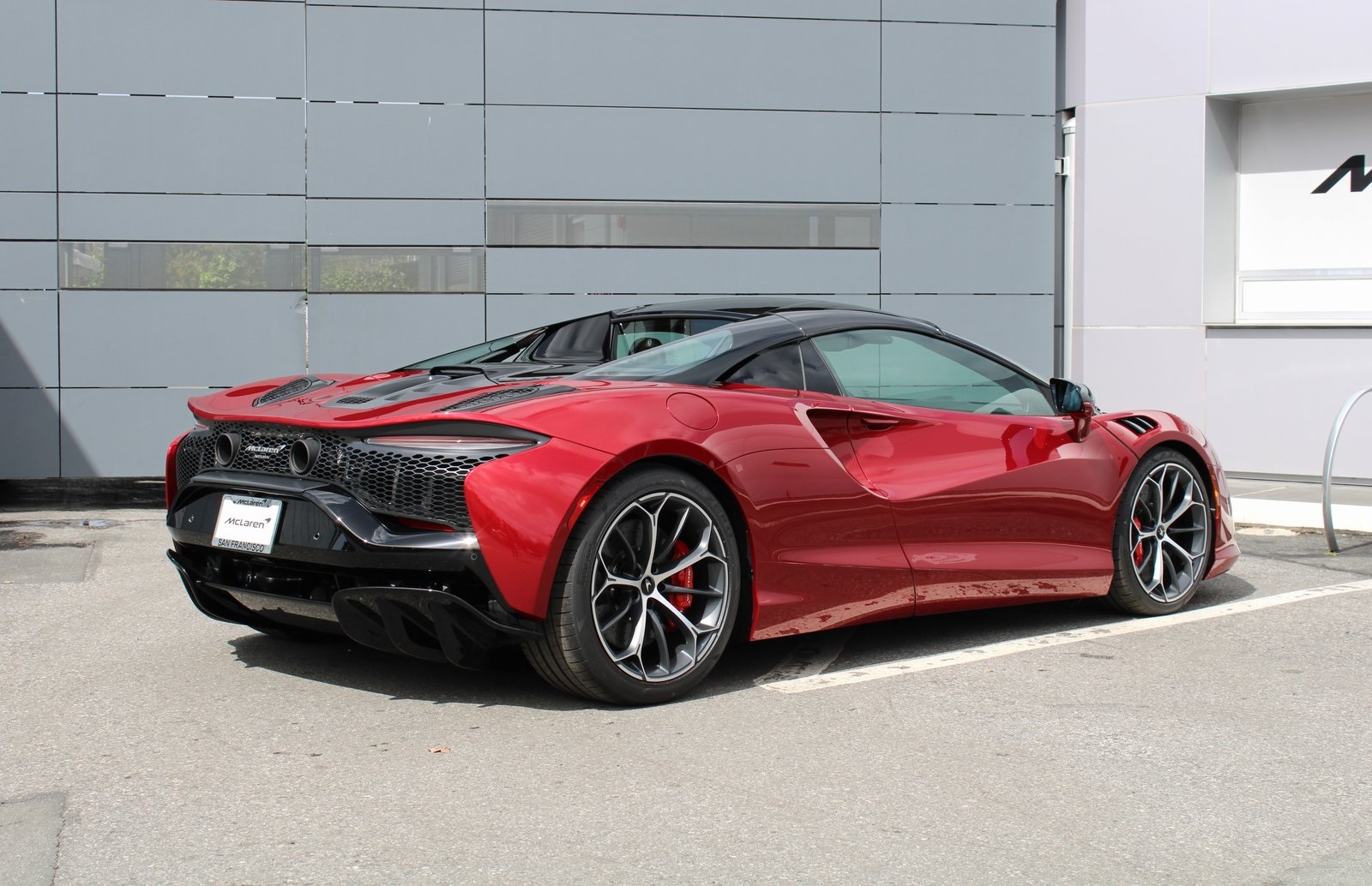 2025 Mclaren ARTURA Spider photo 2