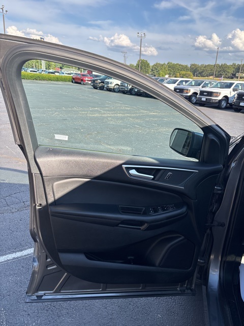 2024 Ford Edge SEL photo 13