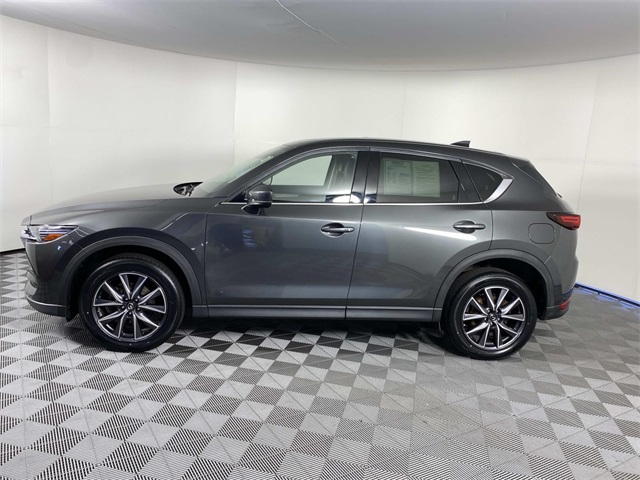 2017 Mazda CX-5 Grand Touring Select photo 4