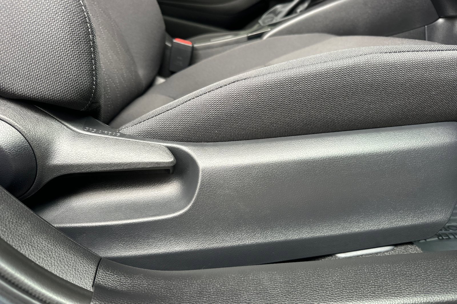 2024 Toyota Corolla LE photo 21