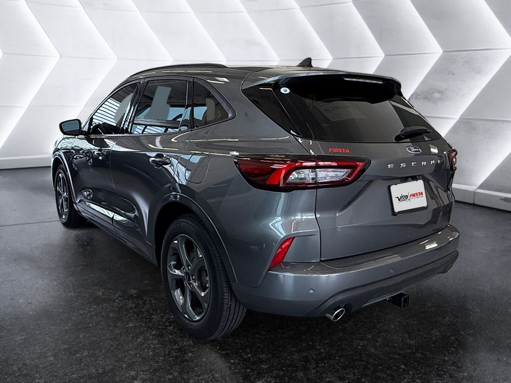 2024 Ford Escape ST-Line photo 6