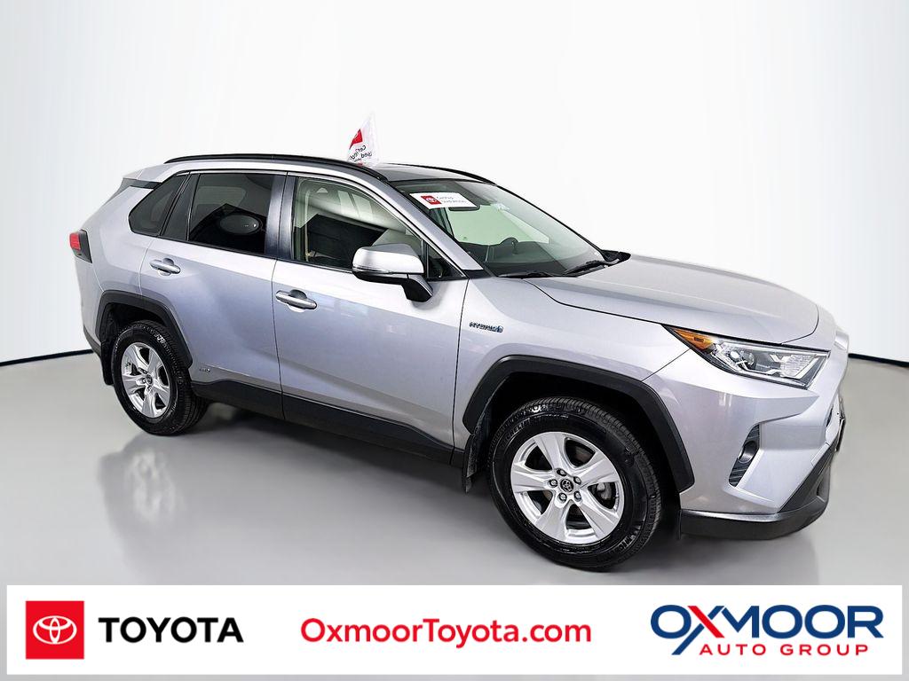 2019 Toyota RAV4 XLE's photo