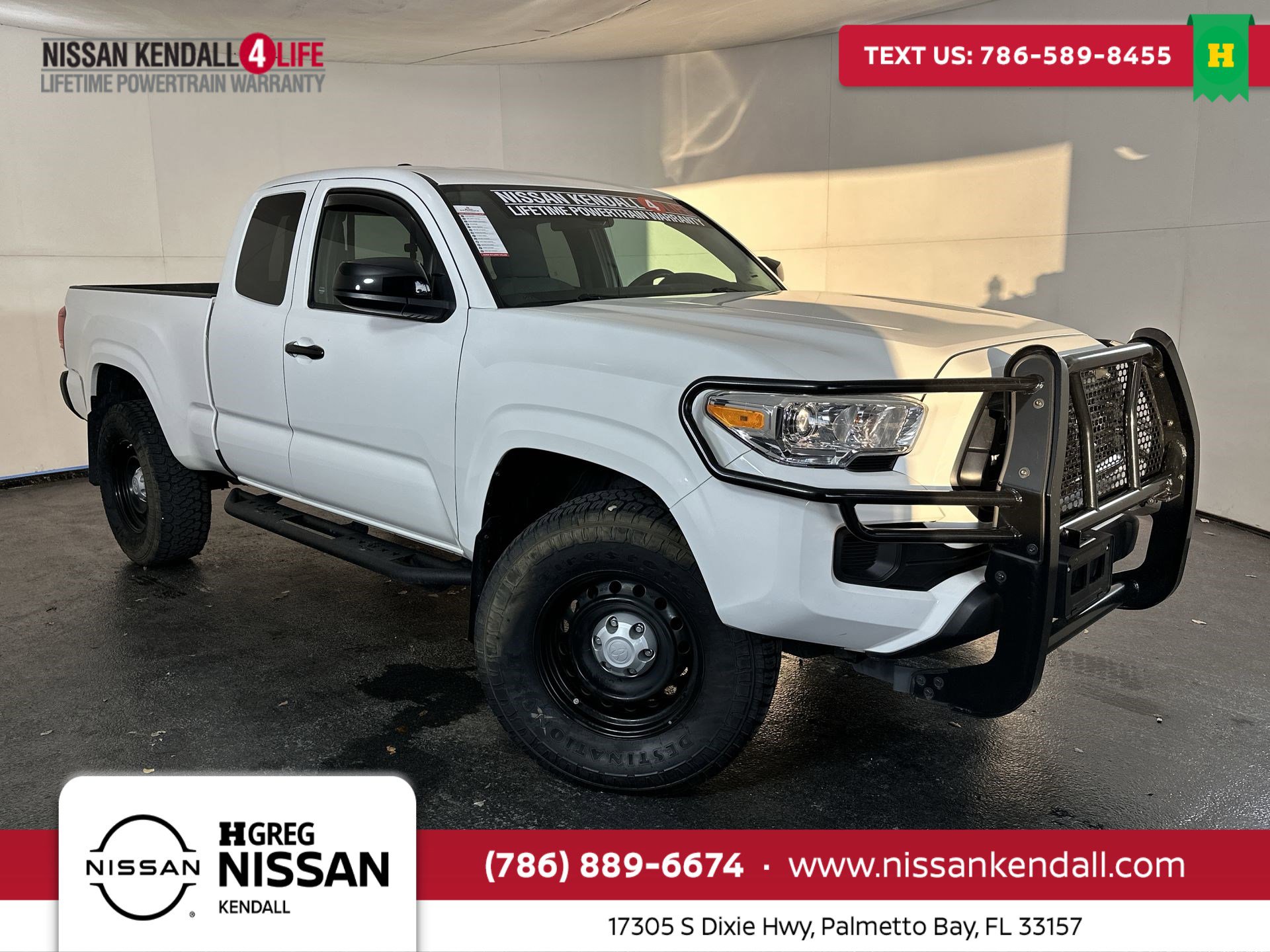 2021 Toyota Tacoma SR's photo