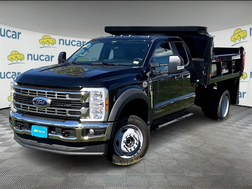 2024 Ford F-550 photo 3