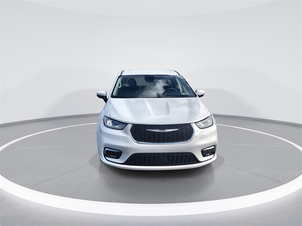 2023 Chrysler Pacifica Hybrid Touring L photo 3
