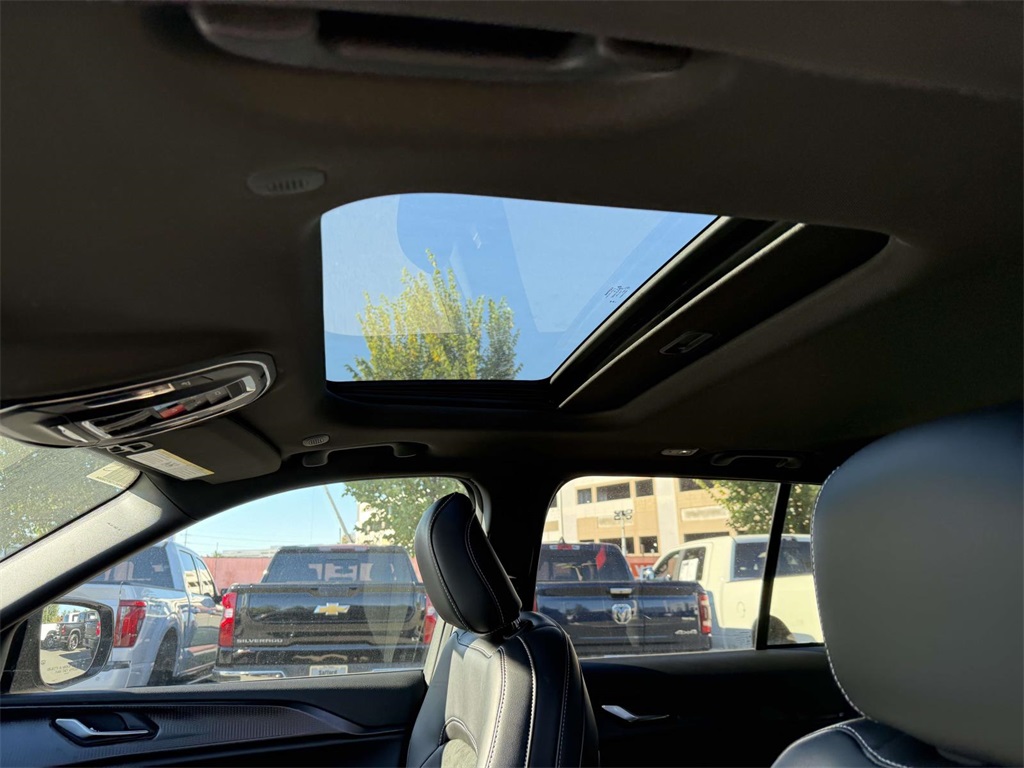 2025 Jeep Grand Cherokee Altitude X photo 3