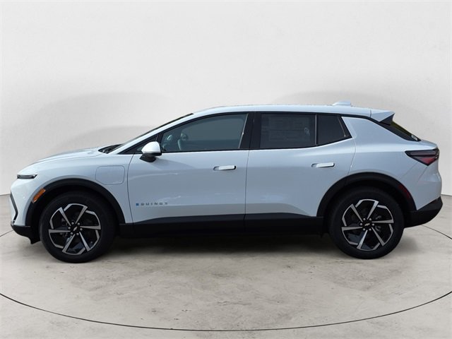 2026 Chevrolet Equinox EV 1LT photo 2