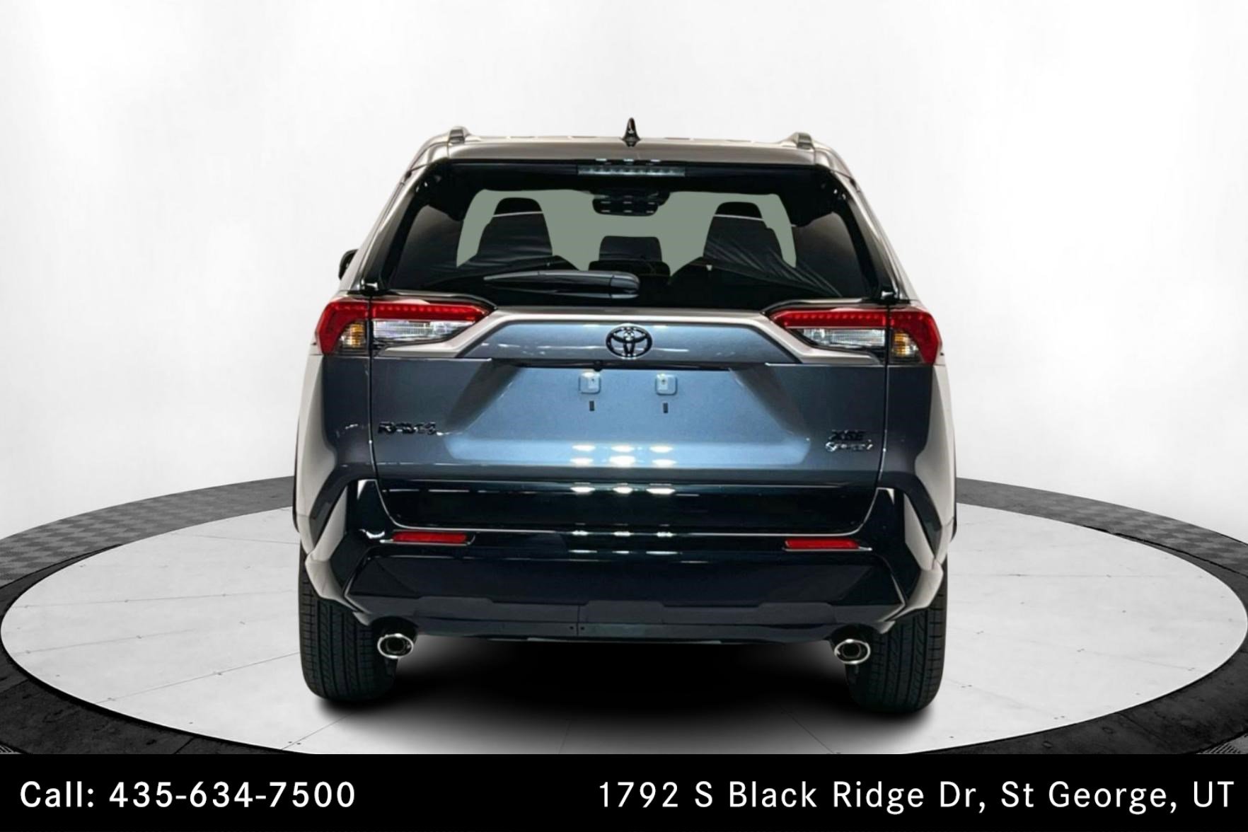 2025 Toyota RAV4 Hybrid XSE photo 3