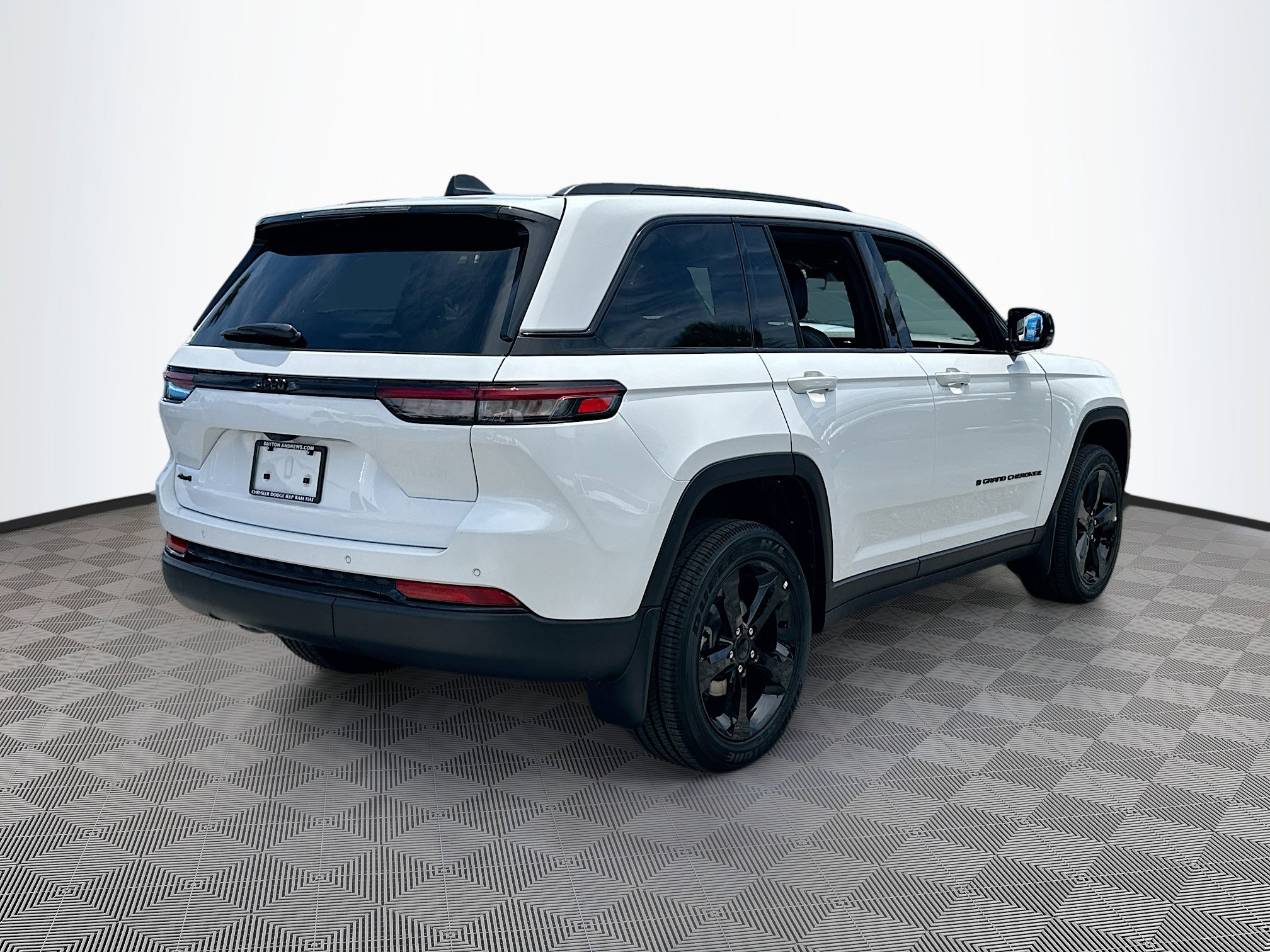 2025 Jeep Grand Cherokee Altitude X photo 4