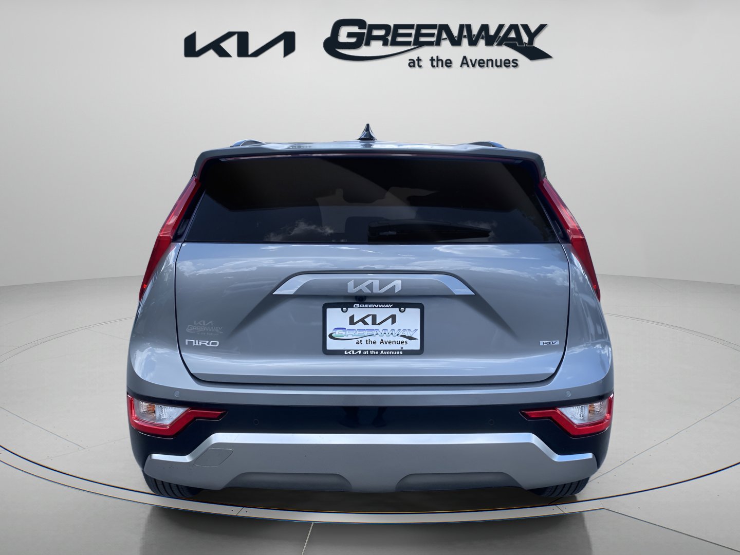 2025 Kia Niro SX photo 3