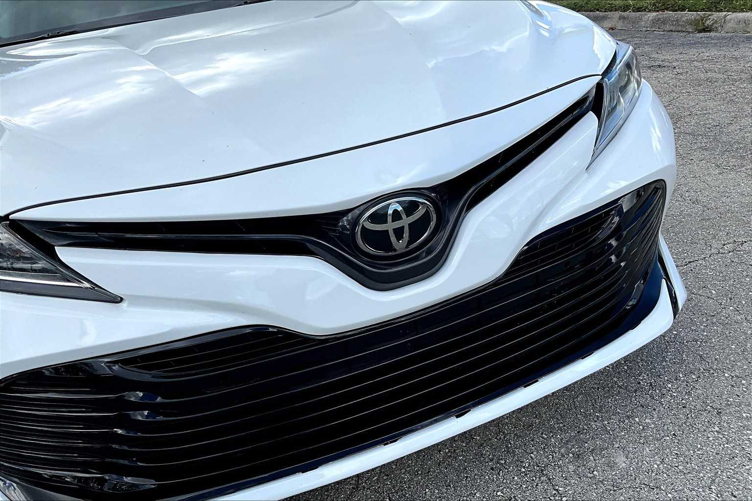 2018 Toyota Camry XLE XSE photo 29