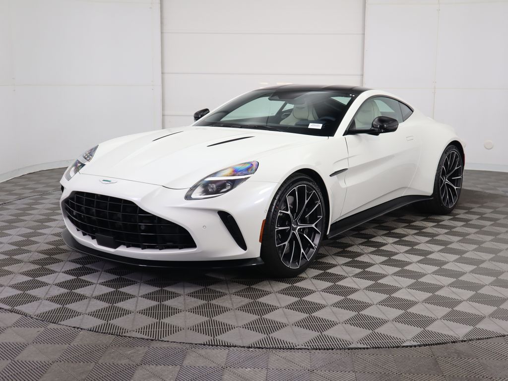 2025 Aston Martin Vantage Base's photo