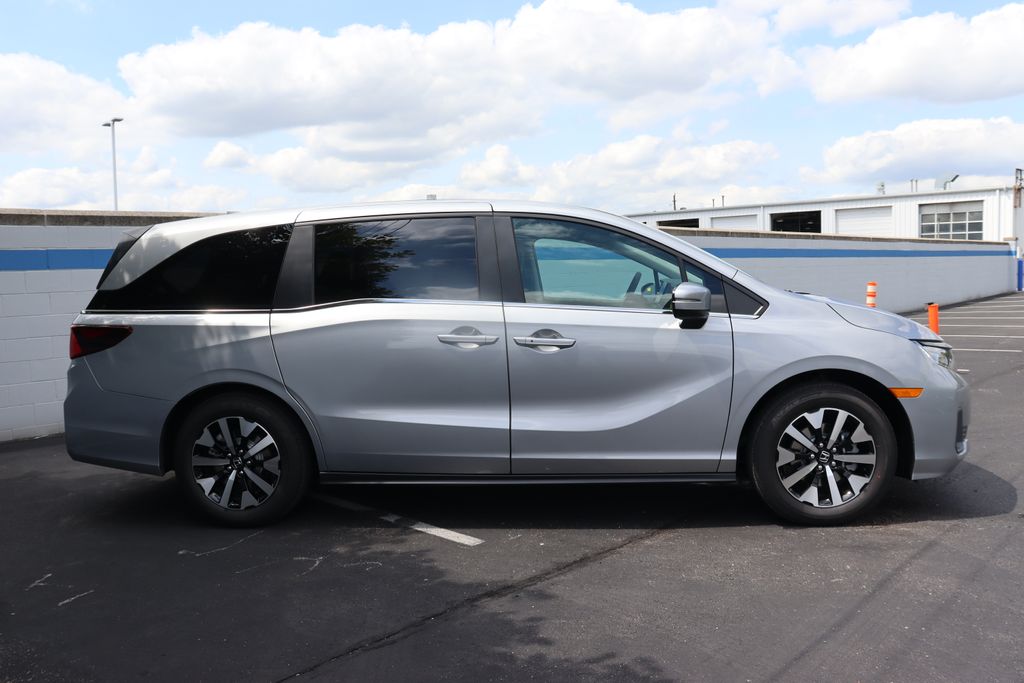 2026 Honda Odyssey EX-L photo 5