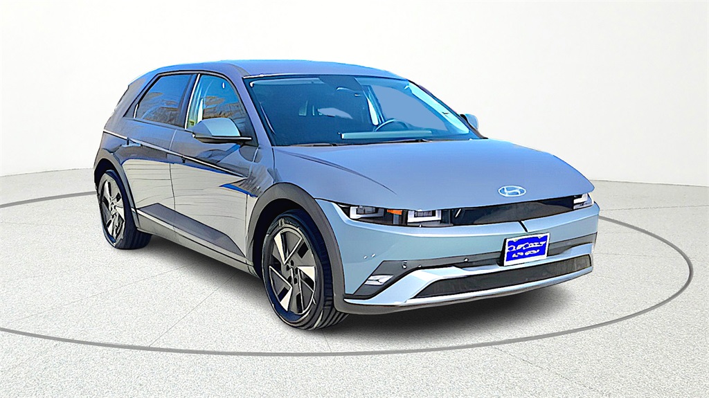 2026 Hyundai IONIQ 5 SEL's photo
