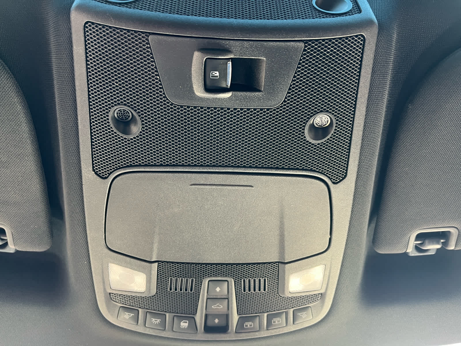 2015 Ford F-150 Lariat photo 32