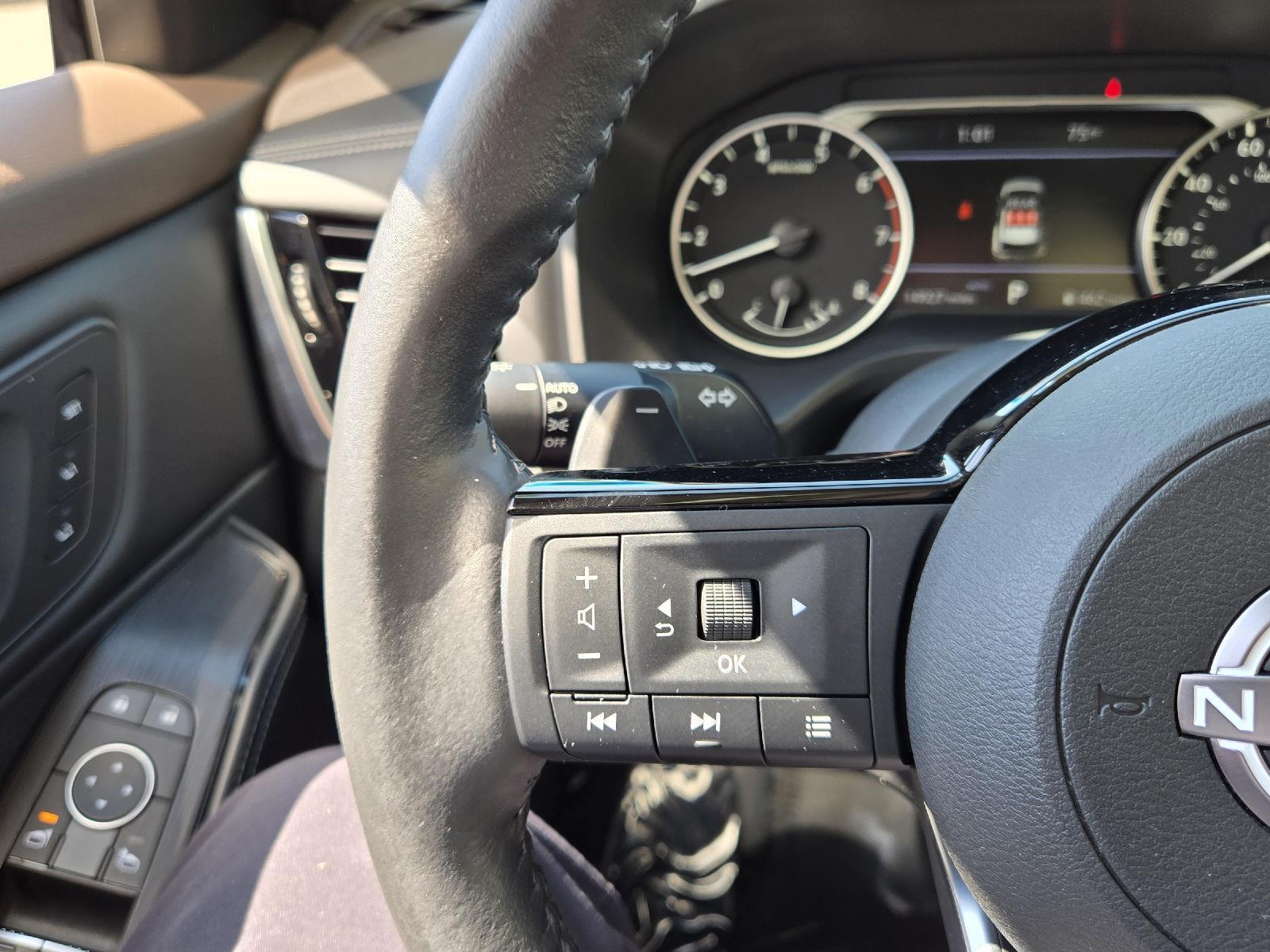 2023 Nissan Rogue SL photo 30