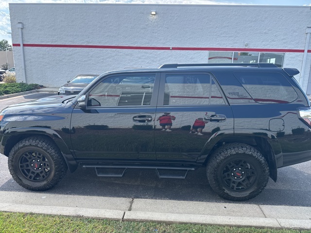 2023 Toyota 4Runner TRD Off-Road Premium photo 4