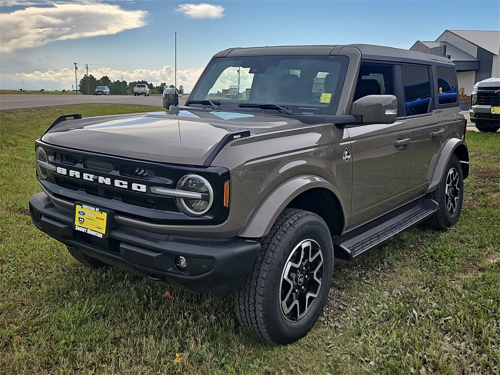 2025 Ford Bronco Outer Banks photo 16