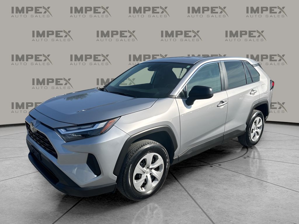2024 Toyota RAV4 LE