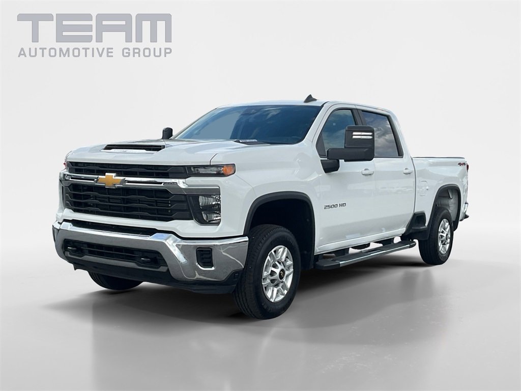 2024 Chevrolet Silverado 2500HD LT photo 3