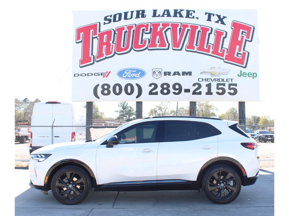 2023 Buick Envision Essence's photo