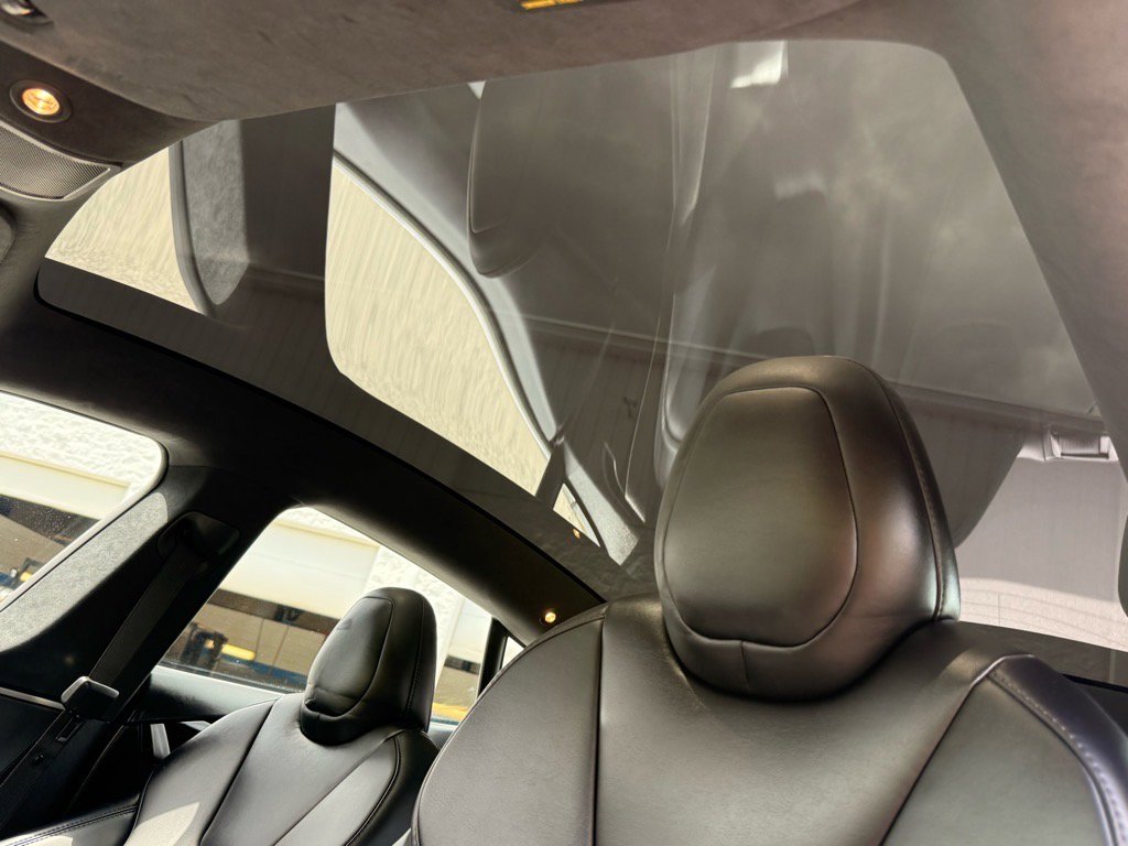 2021 Tesla Model S Long Range Plus photo 12