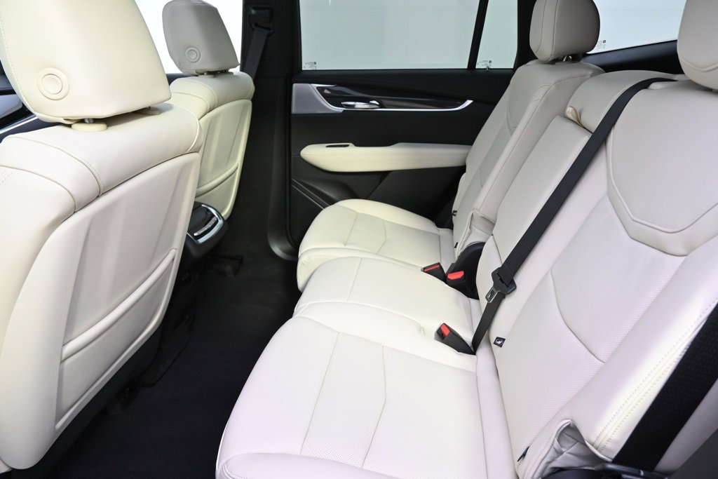 2025 Cadillac XT6 Sport photo 18