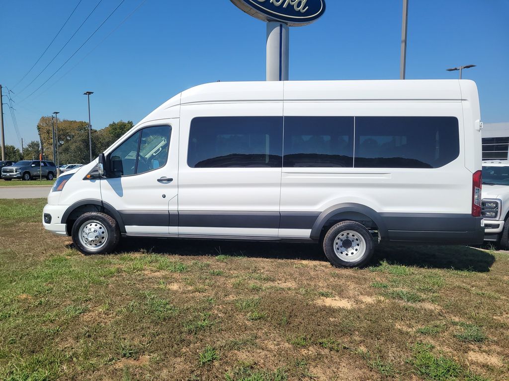 2025 Ford Transit photo 5