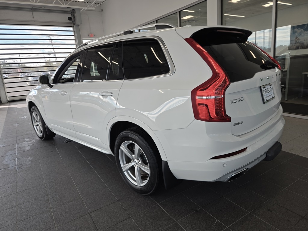2016 Volvo XC90 T5 Momentum photo 13