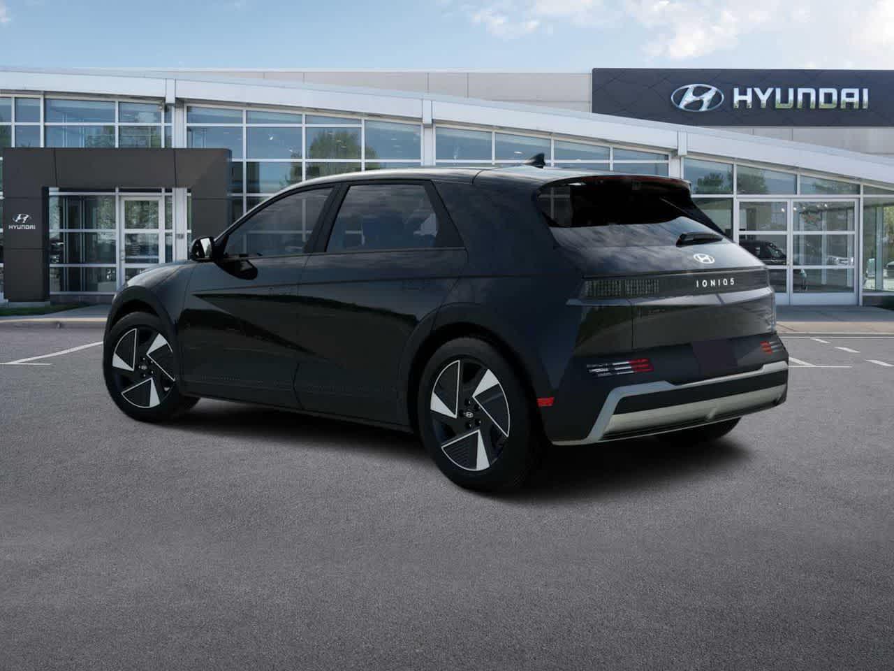 2025 Hyundai Ioniq 5 SEL photo 4