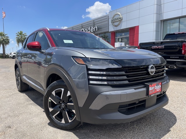 2025 Nissan Kicks SV AWD's photo