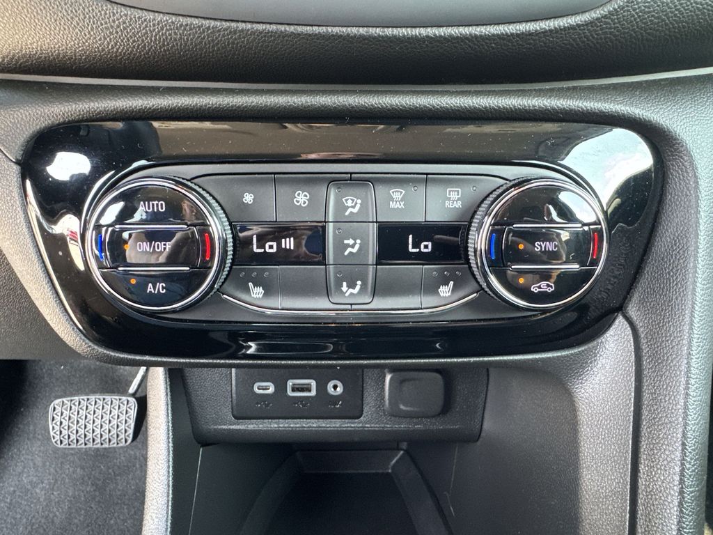 2020 Buick Encore GX Select photo 16
