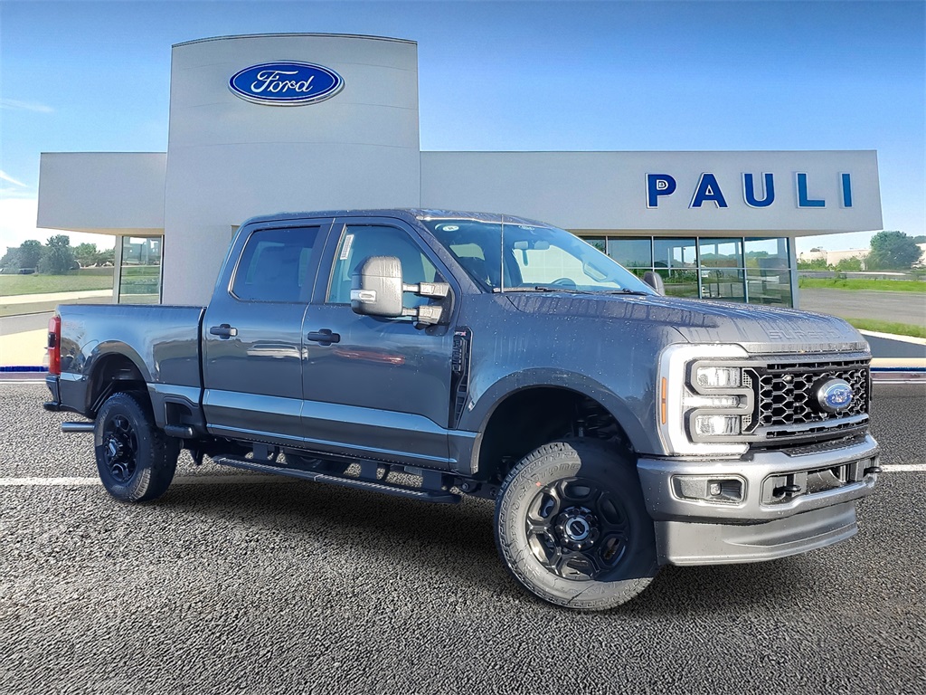 2026 Ford F-250 Super Duty XL's photo
