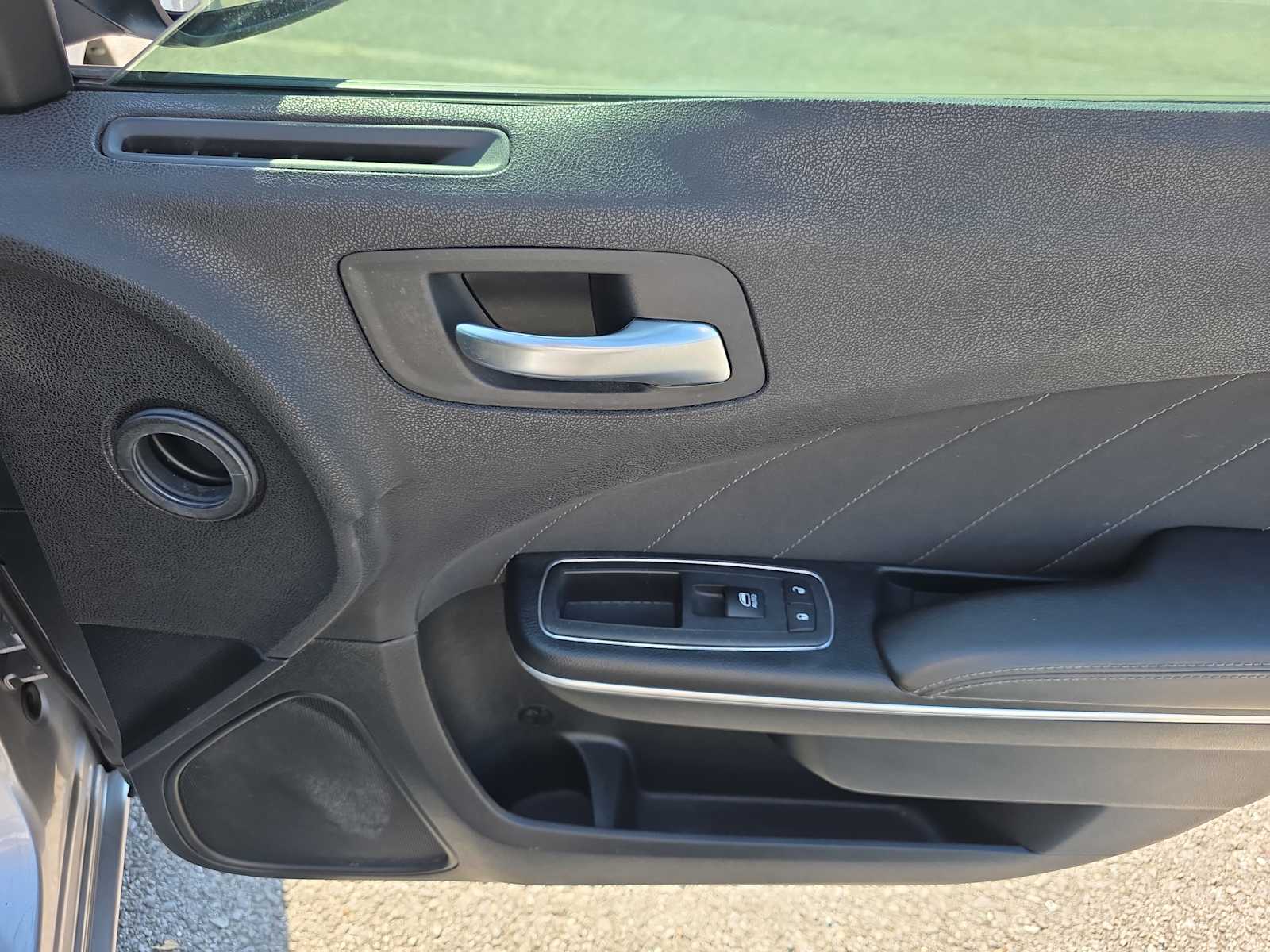 2018 Dodge Charger SXT Plus photo 25