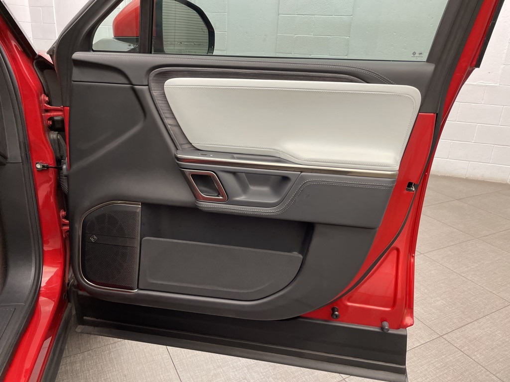 2024 Rivian R1S Launch Edition photo 25