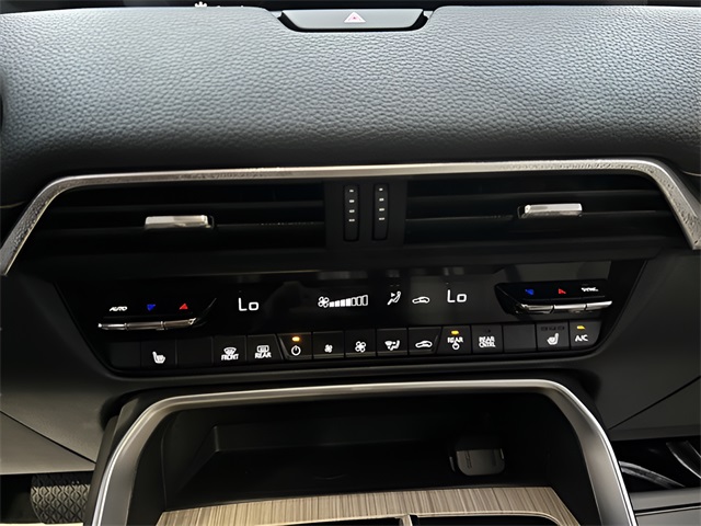 2025 Mazda CX-90 Premium photo 17