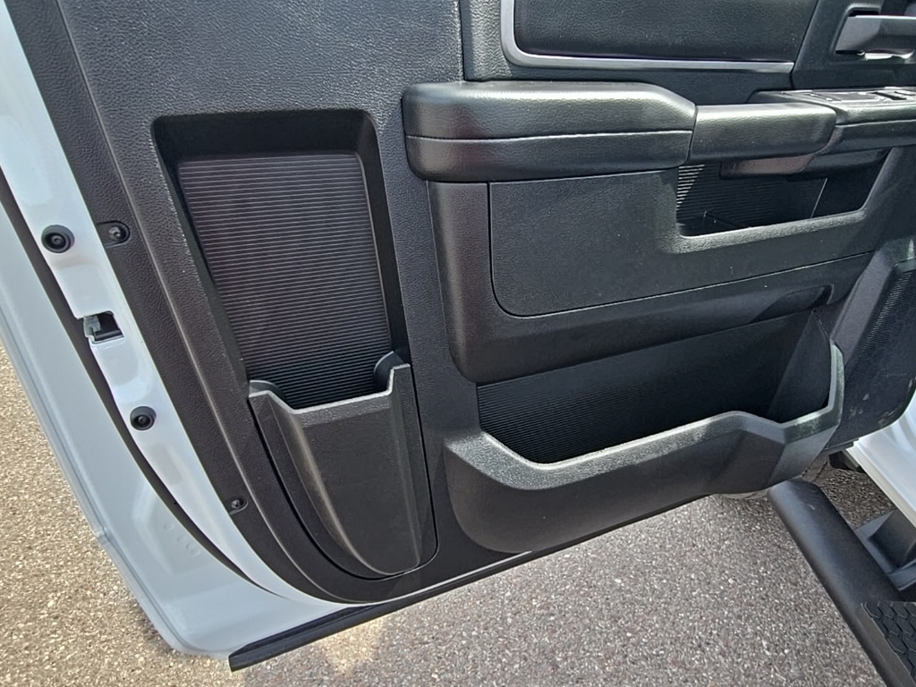 2025 Ram 2500 Tradesman photo 17