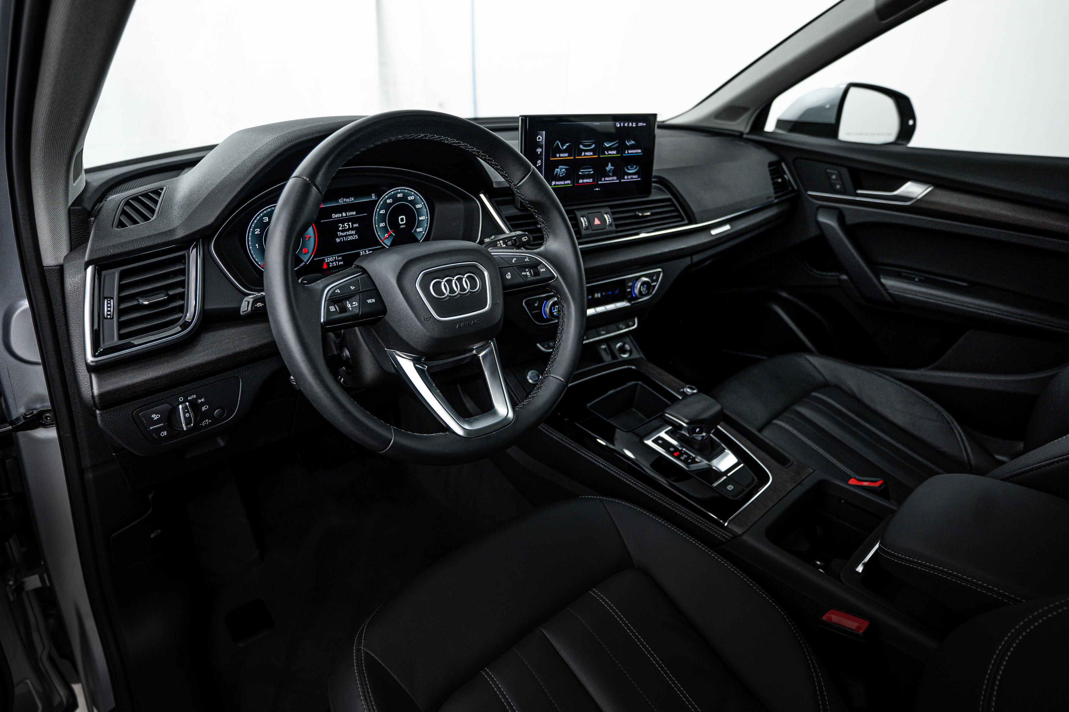 2022 Audi Q5 40 Premium Plus photo 7